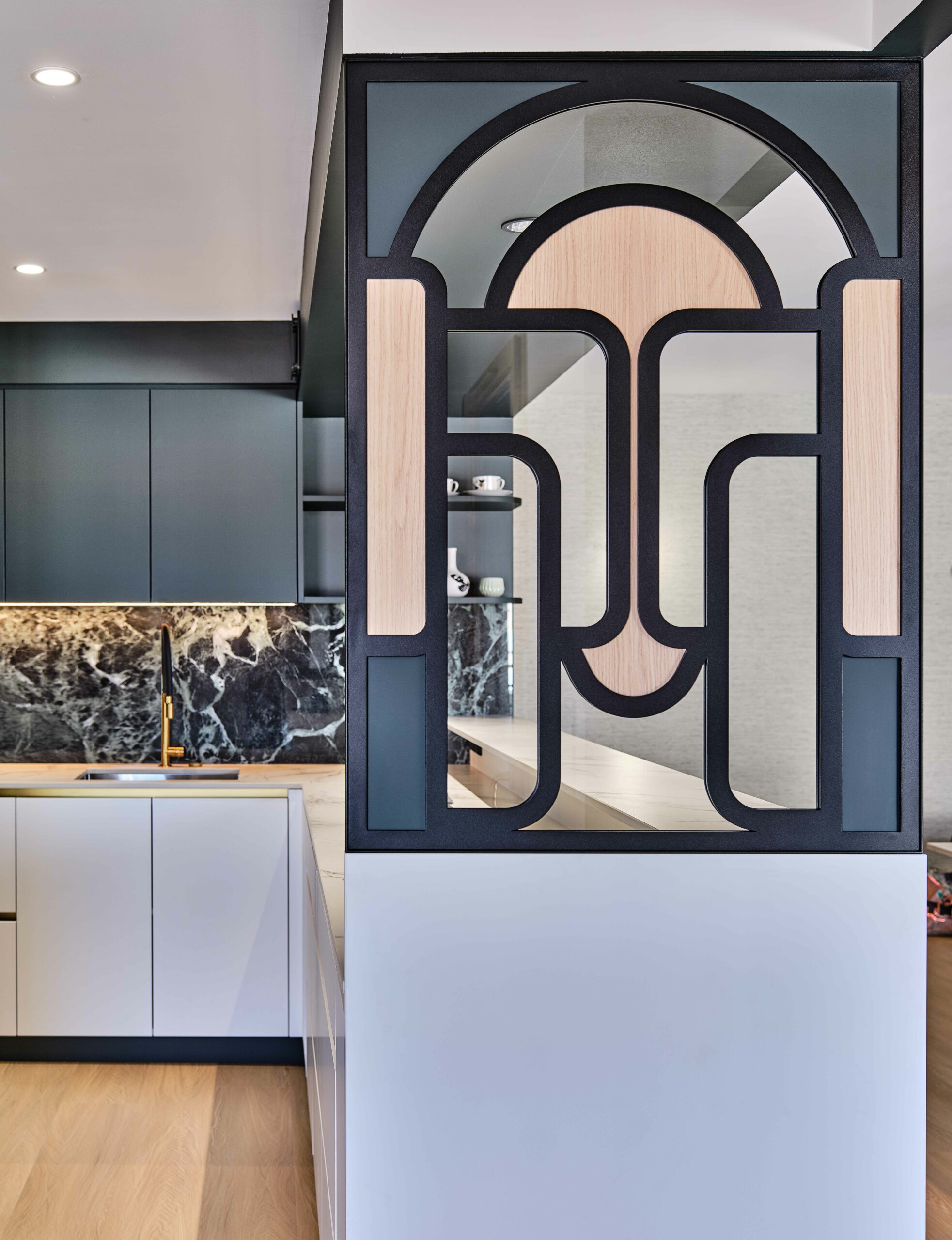 conception claustra sur mesure style art deco by lydie pineau architecte d'intérieur