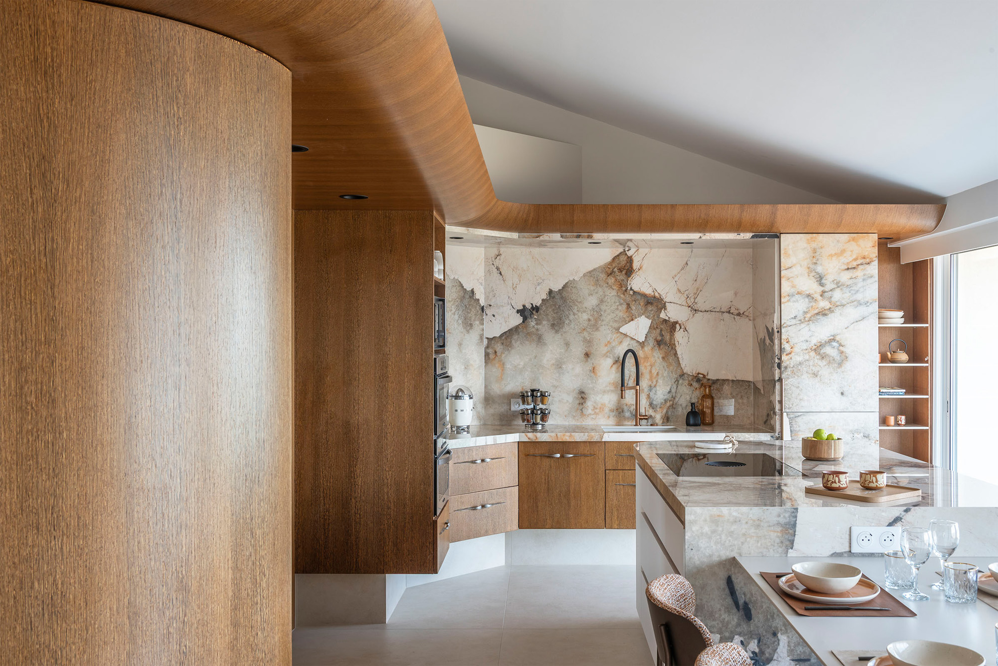 Rénovation cuisine sur mesure haut de gamme aux Sables d'Olonne (85)