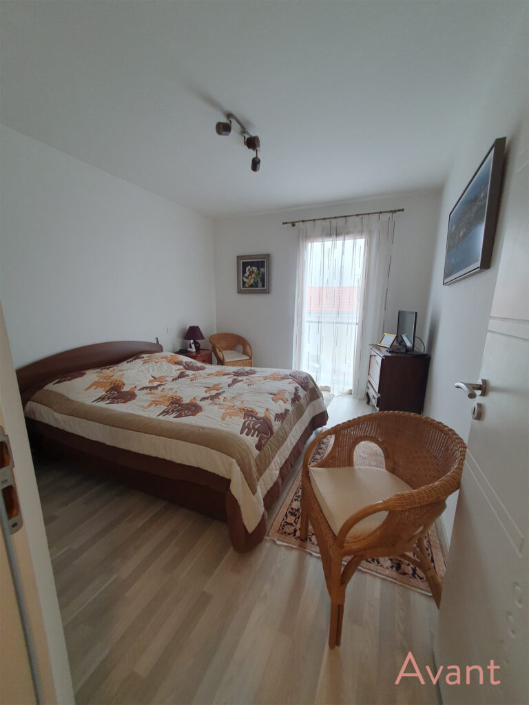Avant rénovation d'une chambre à Saint-Gilles-Croix-de-Vie (85)